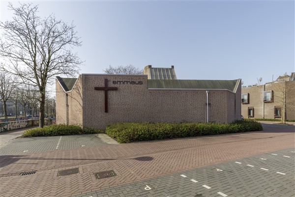 Emmauskerk Buitenzijde